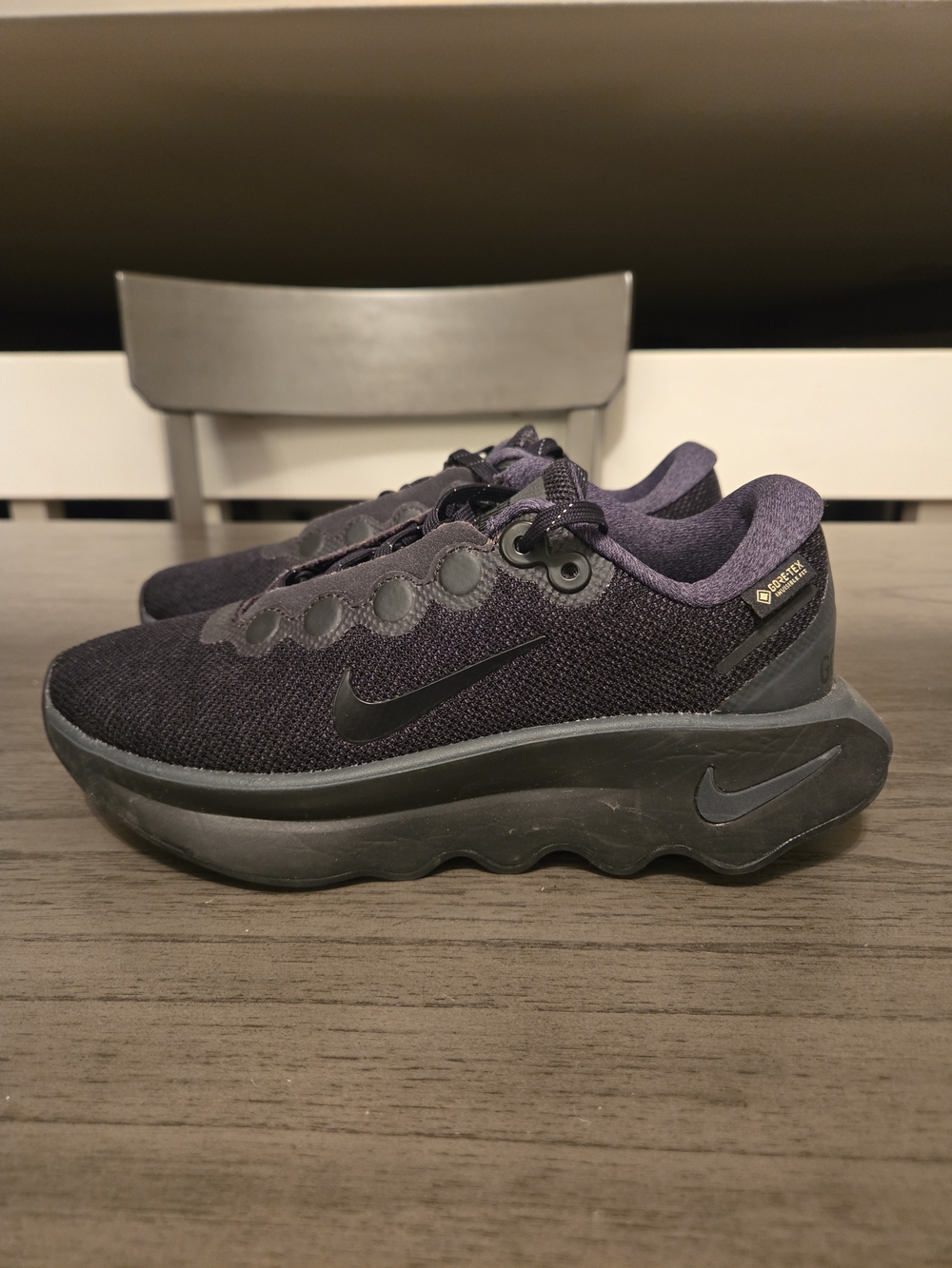 Nike Motiva GTX Shoes Women's Size 6 Black Gore-Tex Running HM0355 001